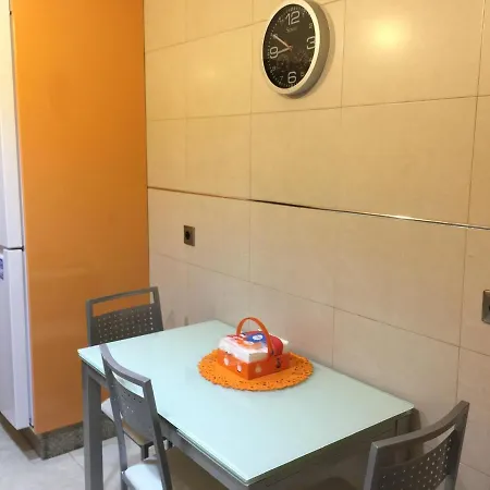 Piso Cerca De La Playa De Samil *